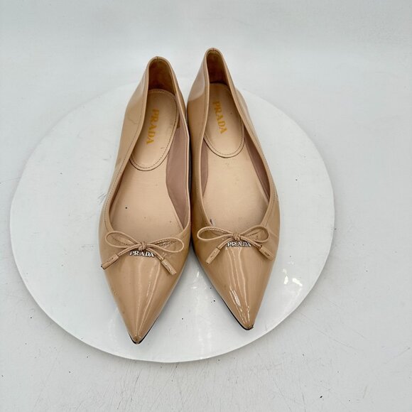 Prada Women Size EU 39 US 9 Cream Brown Patent Leather Slip On Flat Shoes - Picture 1 of 11